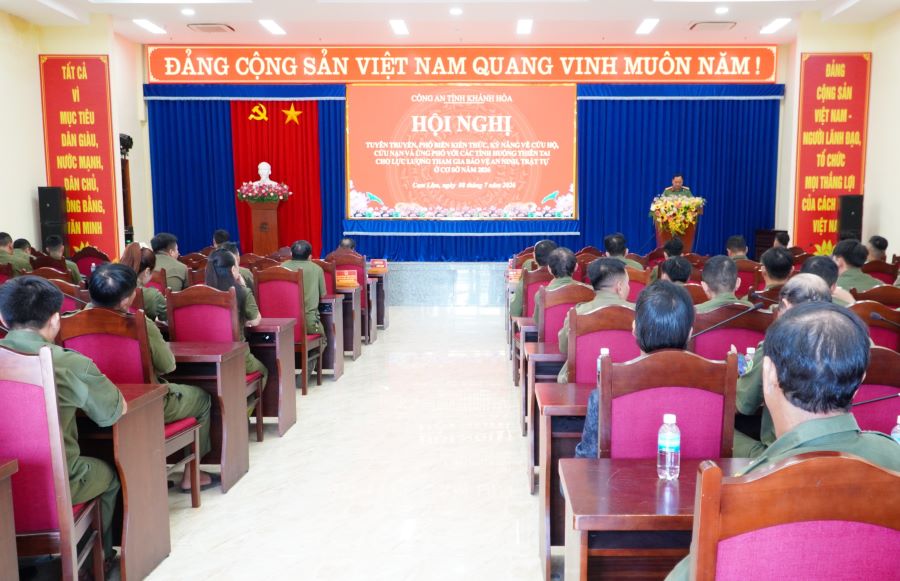 Quang cảnh hội nghị.