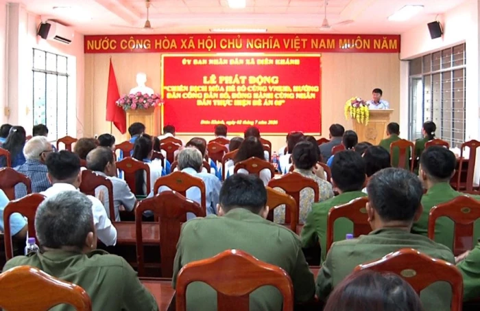 Xã Diên Khánh phát động “Chiến dịch mùa hè số cùng VNeID, hướng dẫn công dân số, đồng hành cùng Nhân dân thực hiện Đề án 06
