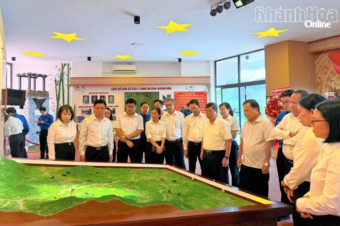 Tòa án nhân dân tỉnh Khánh Hòa kỷ niệm 79 năm Ngày Thương binh - Liệt sĩ