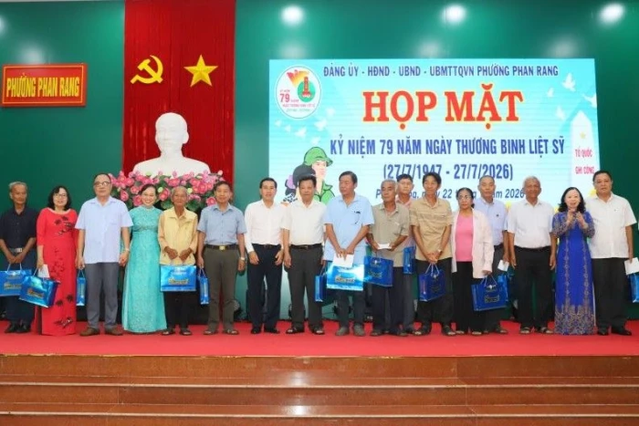 Phường Phan Rang họp mặt kỷ niệm 79 năm ngày Thương binh - Liệt sĩ
