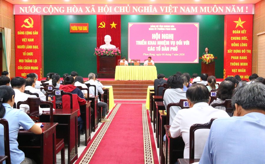 Quang cảnh hội nghị.