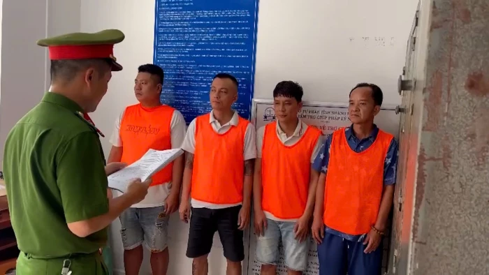 [Video] Triệt xóa đường dây cá độ bóng đá qua mạng internet với số tiền hơn 30 tỷ đồng