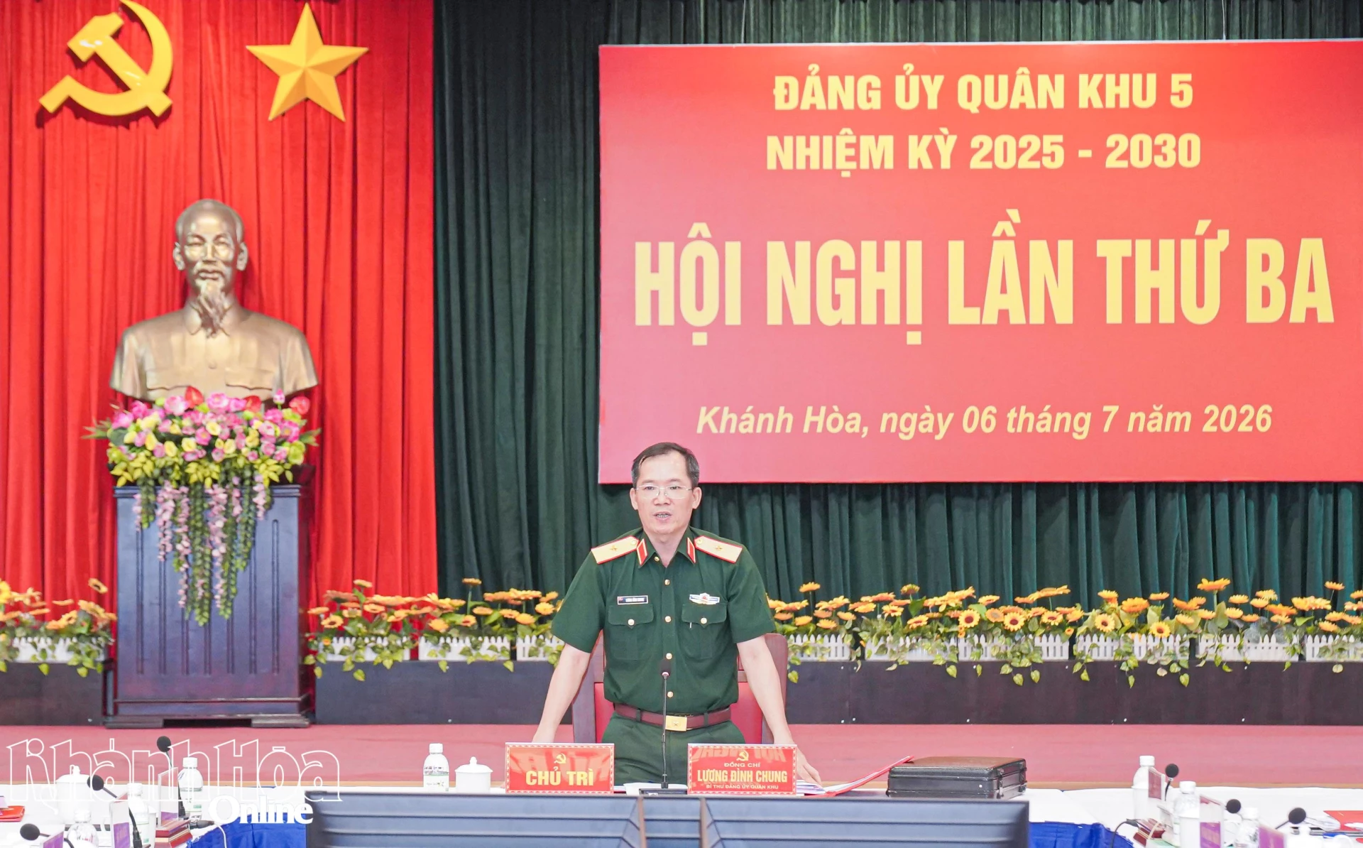 Thiếu tướng Lương Đình Chung phát biểu kết luận hội nghị.