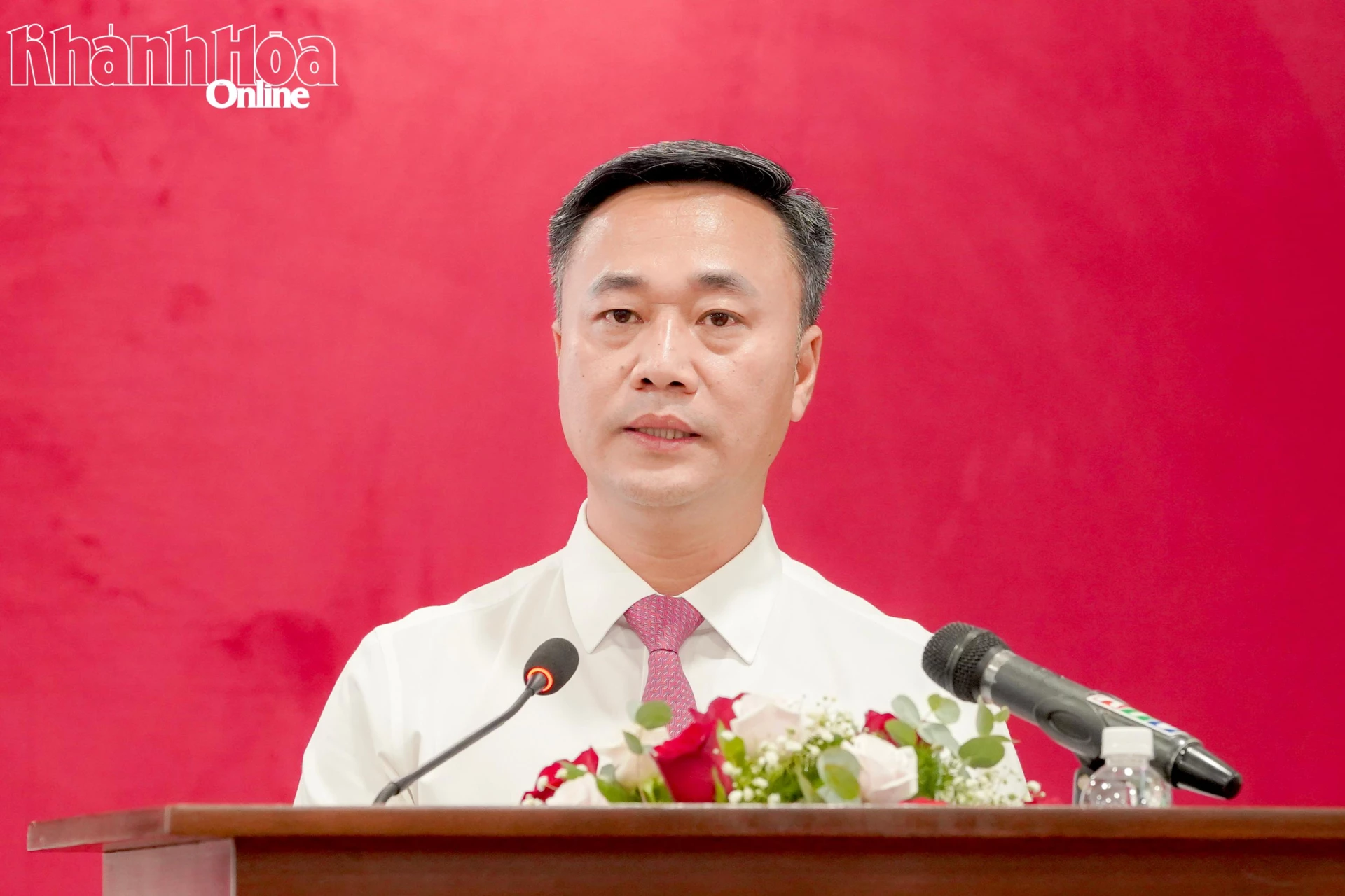 Đồng chí Nguyễn Việt Hùng phát biểu tại buổi lễ.