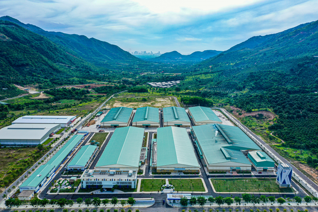 Khatoco Khanh Hoa Cigarette Factory located in Trang E Industrial Cluster

Khatoco Khanh Hoa Cigarette Factory located in Trang E Industrial Cluster

