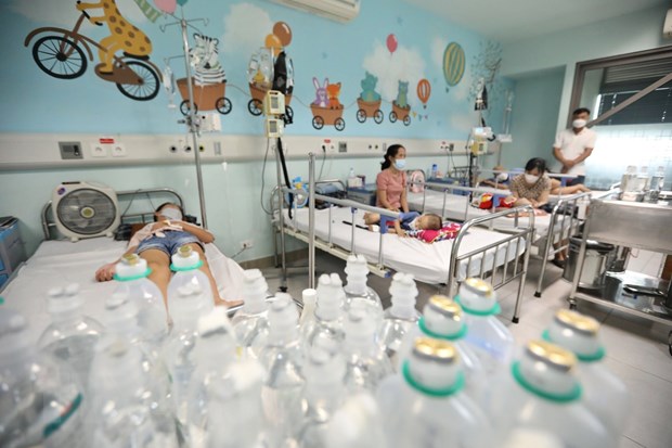 Bộ Y tế quy định rõ tỷ lệ số giường dịch vụ trong các bệnh viện công