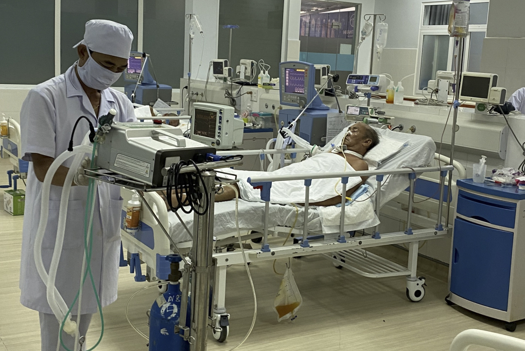 Một điều dưỡng hết lòng vì bệnh nhân