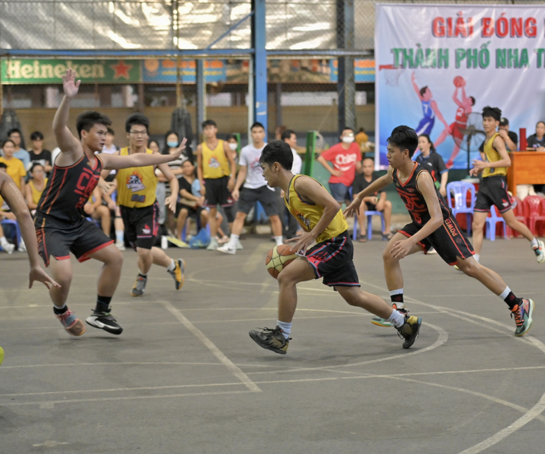 Mens final between CRC and JR. Young Kings
