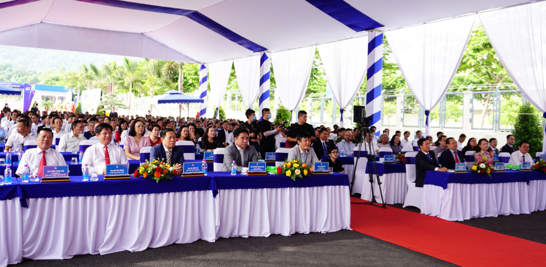 Khanh Hoa’s leaders attending the inauguration ceremony of Khatoco Khanh Hoa Cigarette Factory

