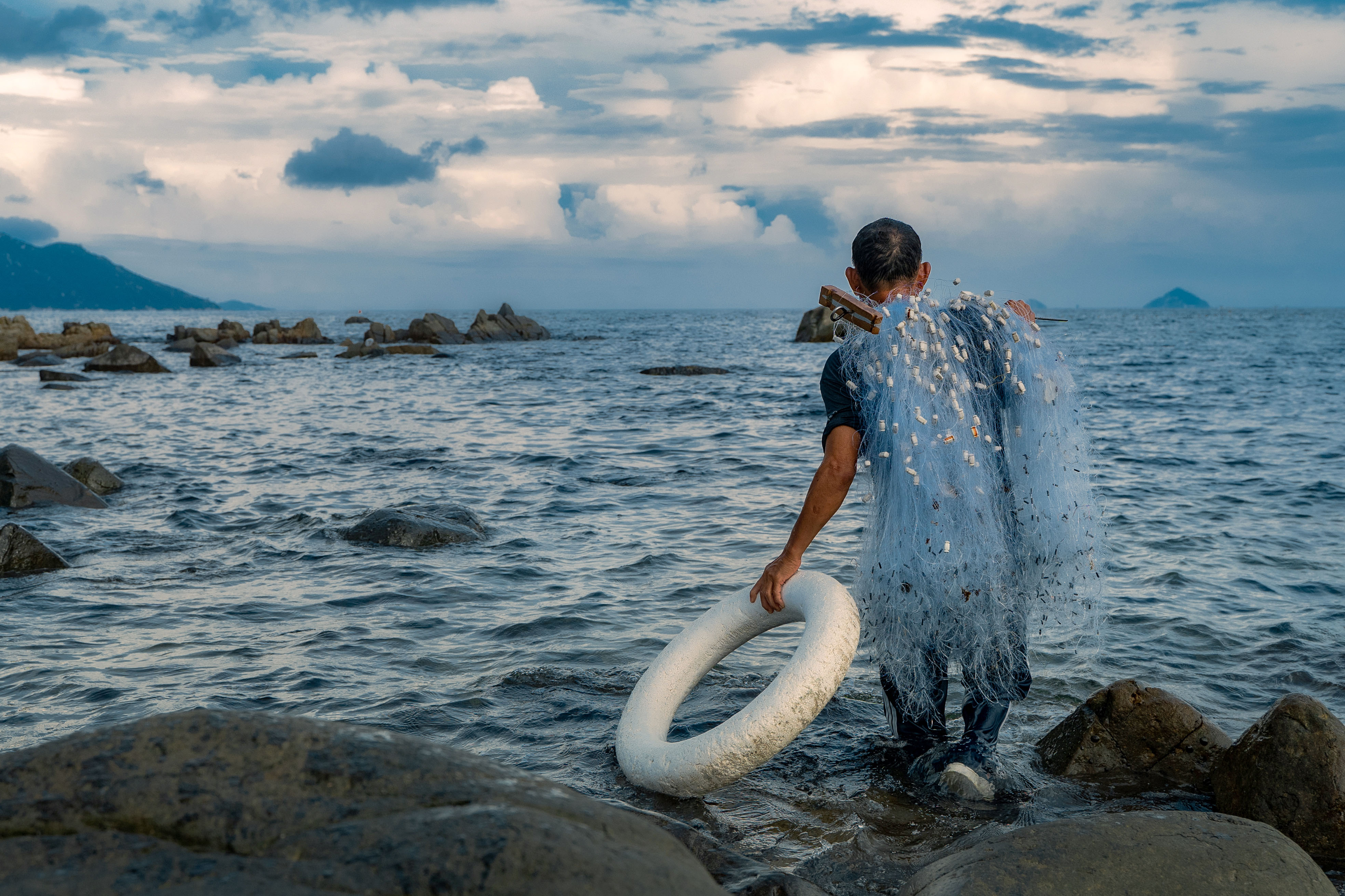 Những ngư dân làng chài Lương Sơn