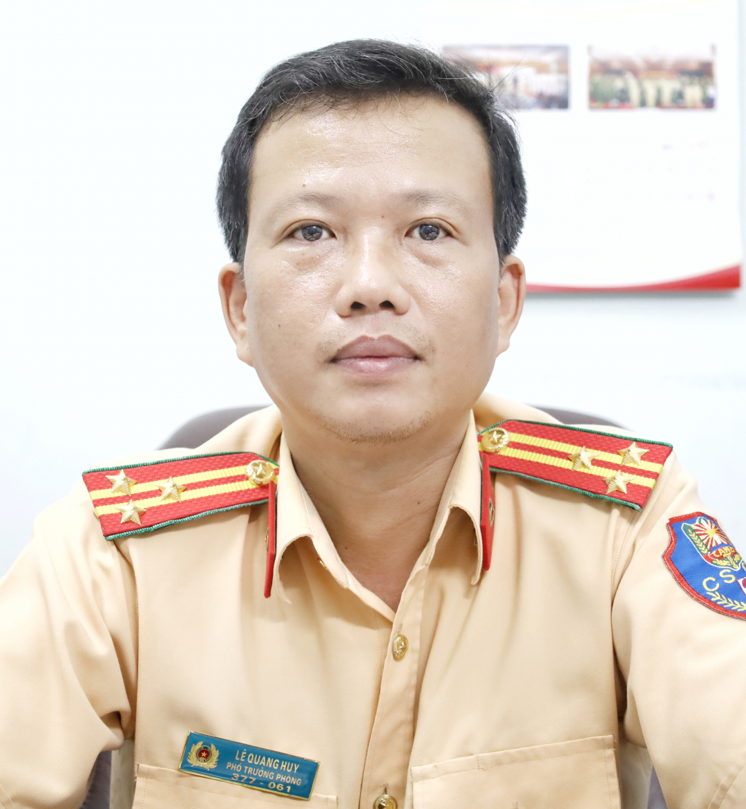 Thượng tá Lê Quang Huy - Phó Trưởng phòng Cảnh sát giao thông Công an tỉnh