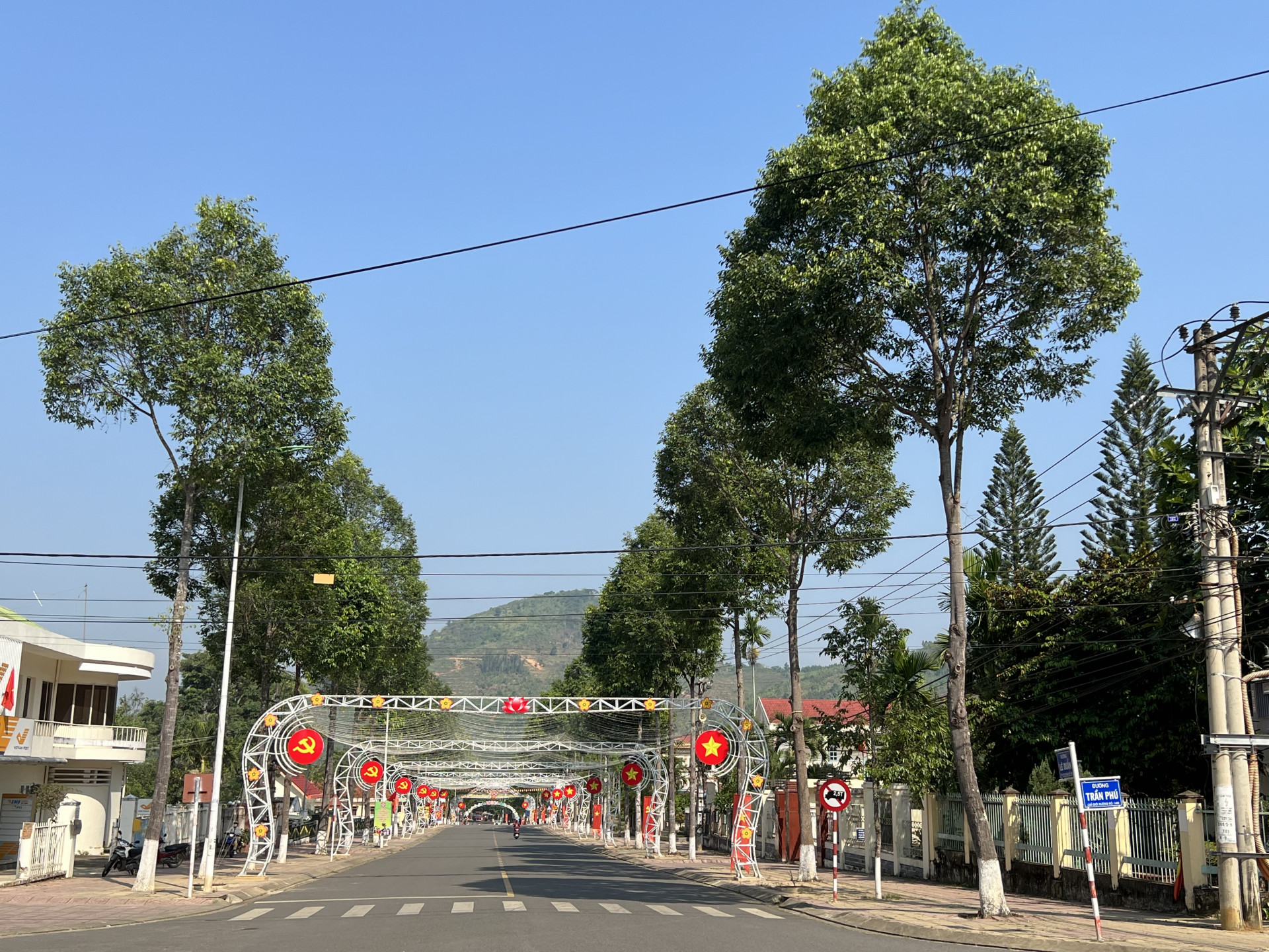 Trung tâm thị trấn Tô Hạp, huyện Khánh Sơn