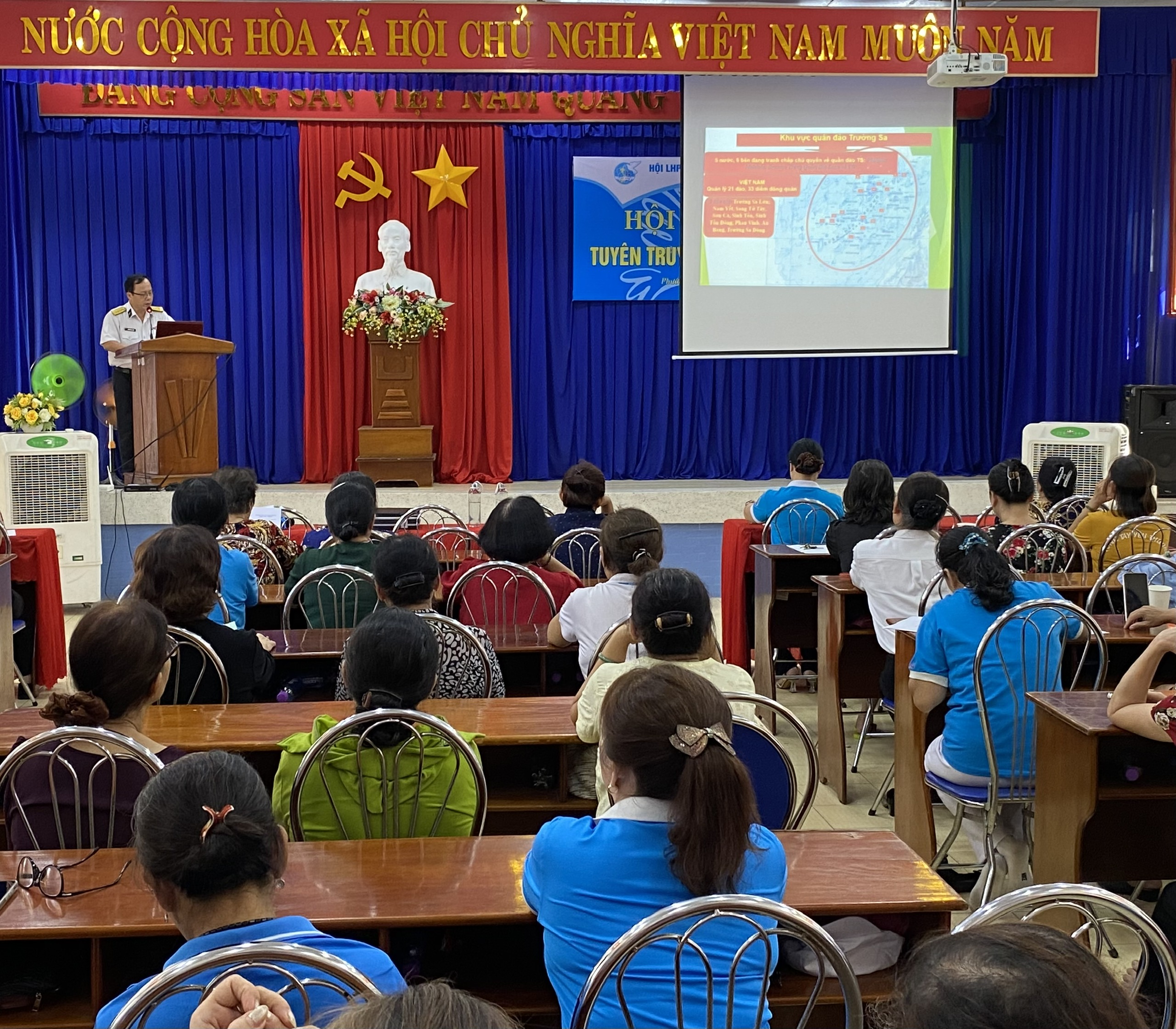 Hội LHPN phường Phước Long, TP. Nha Trang: Tổ chức hội nghị tuyên truyền về biển đảo trong tình hình mới