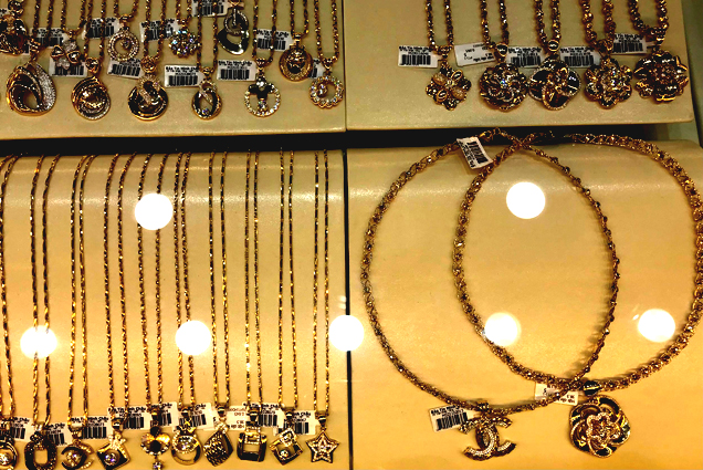 Giá vàng giảm 150.000 đồng mỗi lượng