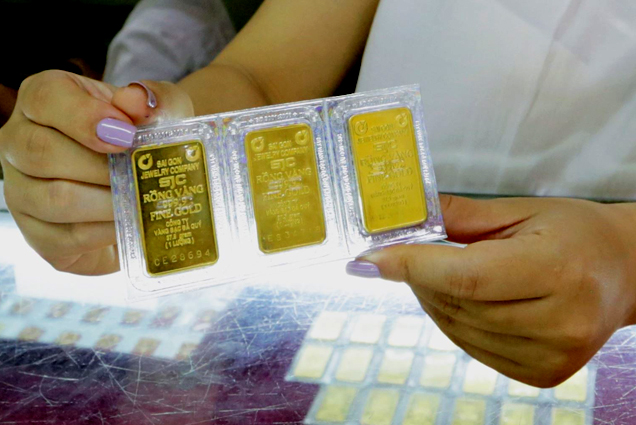 Giá vàng sáng 22/8 tiếp tục xu hướng giảm 