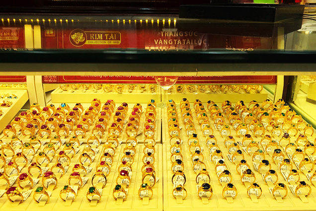 Giá vàng tăng 500.000 đồng/lượng so với đầu tuần