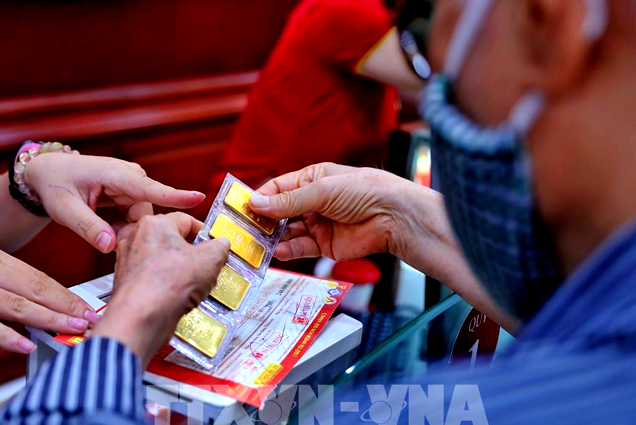 Giá vàng sáng 28/8 giao dịch trên 68 triệu đồng/lượng