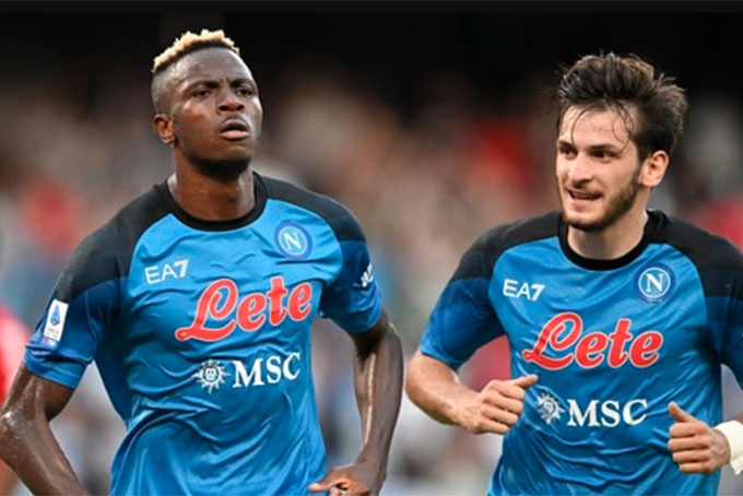 Victor Osimhen và Khvicha Kvaratskhelia có lẽ vẫn sẽ ở lại với Napoli mùa giải 2023 - 2024.