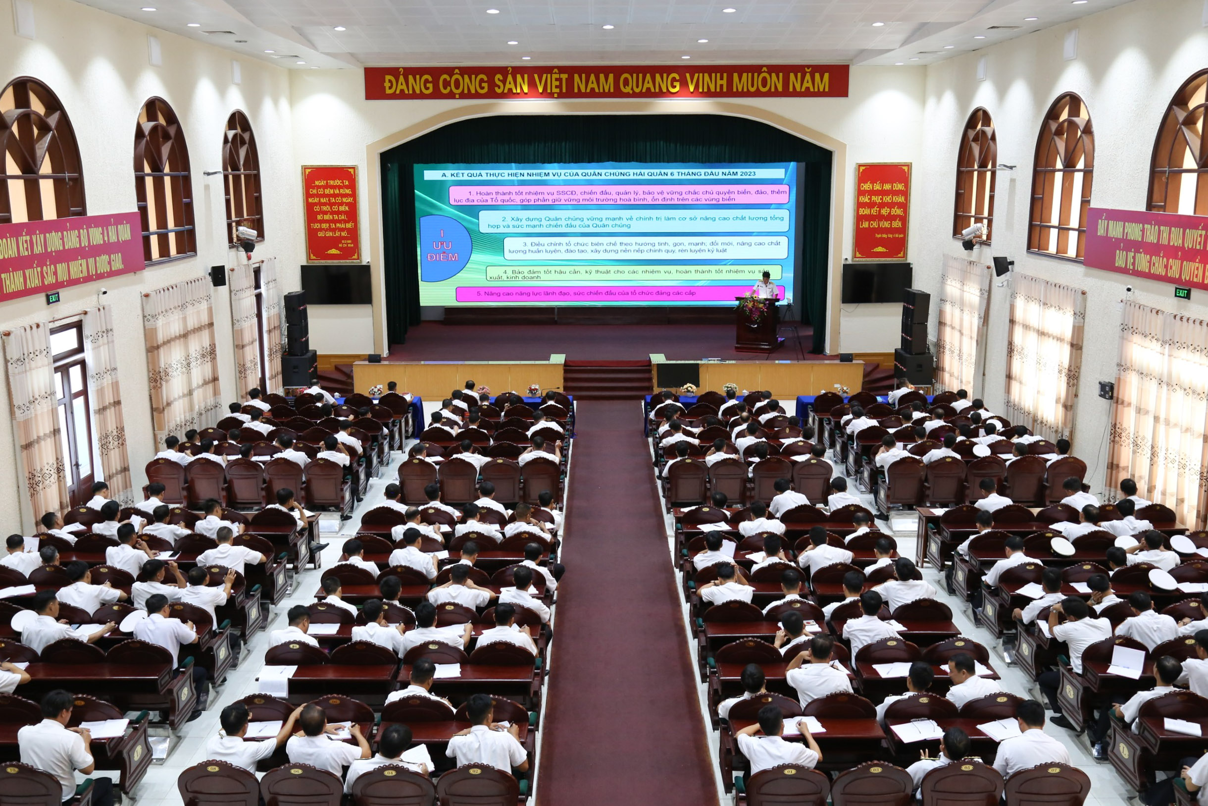 Vùng 4 Hải quân: Quán triệt, học tập nhiệm vụ của Quân chủng, Vùng 6 tháng cuối năm