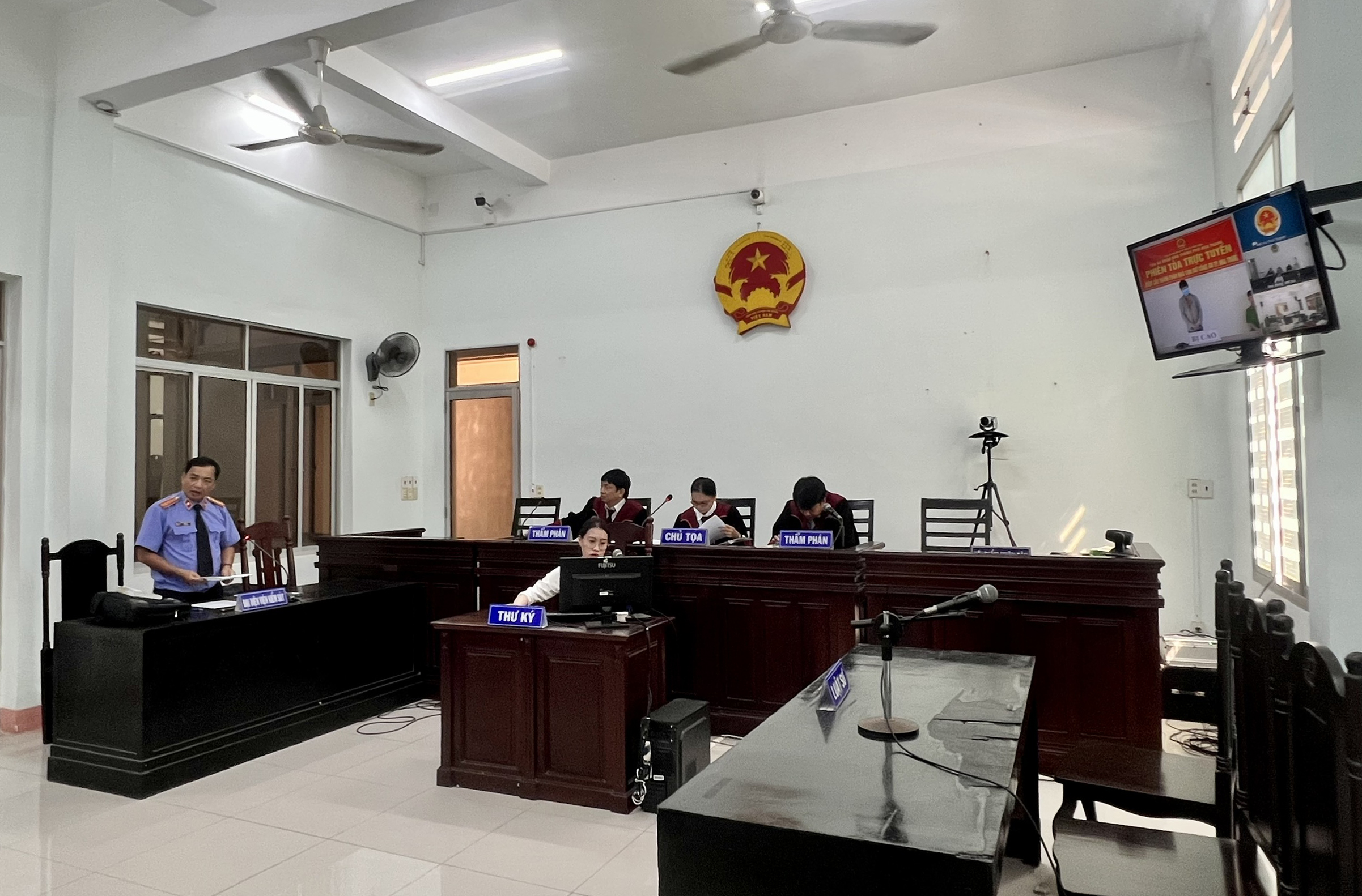 Bác kháng cáo của kẻ tấn công nhiều người thân