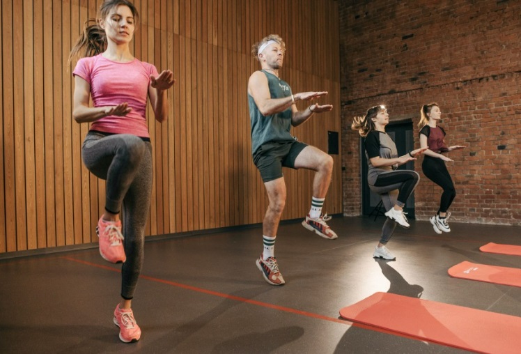 Chạy bộ tại chỗ 10 phút mỗi ngày có lợi gì cho sức khỏe?