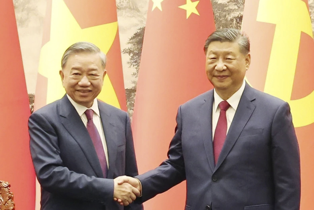 Tổng Bí thư, Chủ tịch nước Việt Nam và Trung Quốc chứng kiến Lễ ký các văn kiện hợp tác giữa hai nước