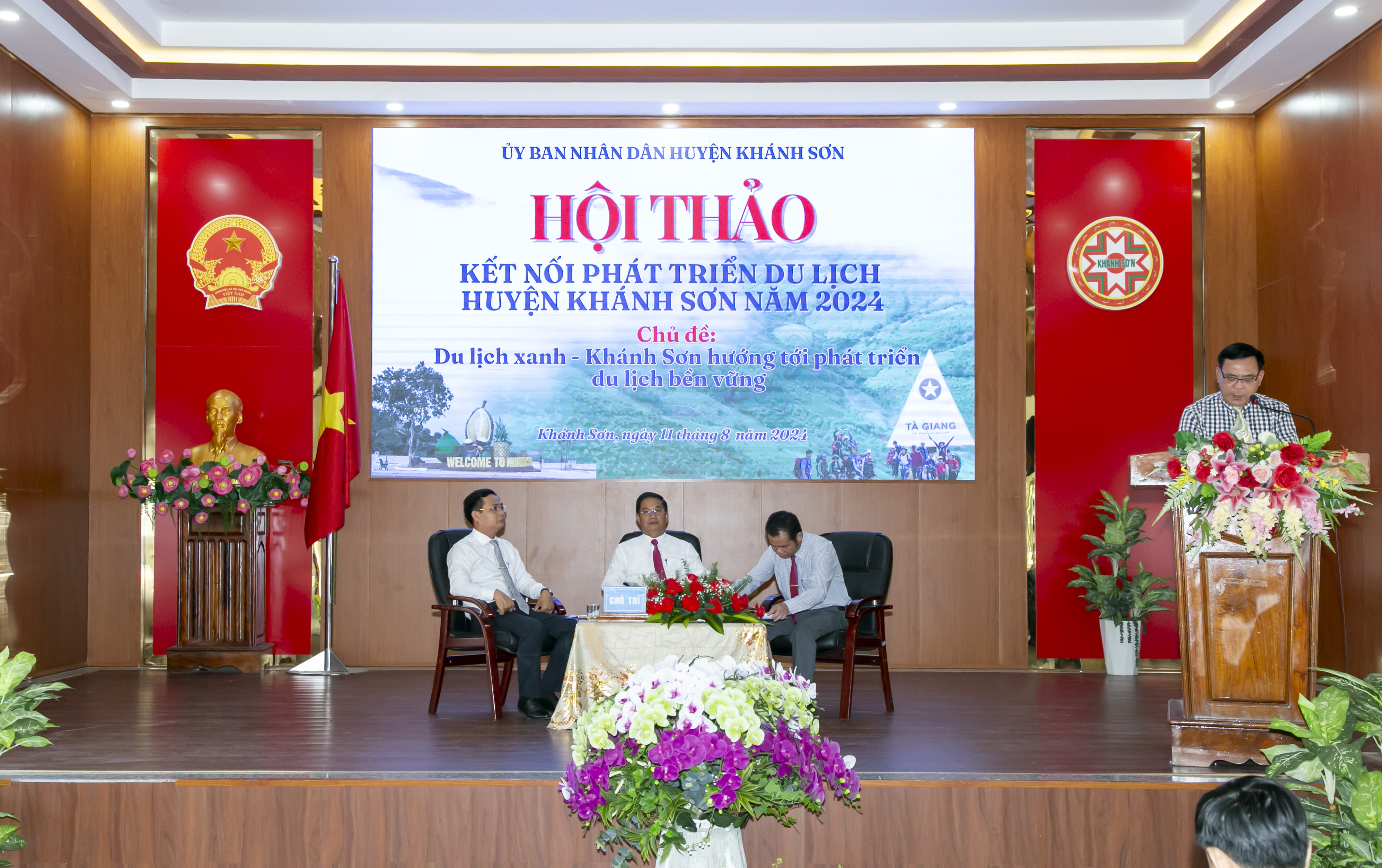 Khánh Sơn tổ chức hội thảo kết nối phát triển du lịch xanh