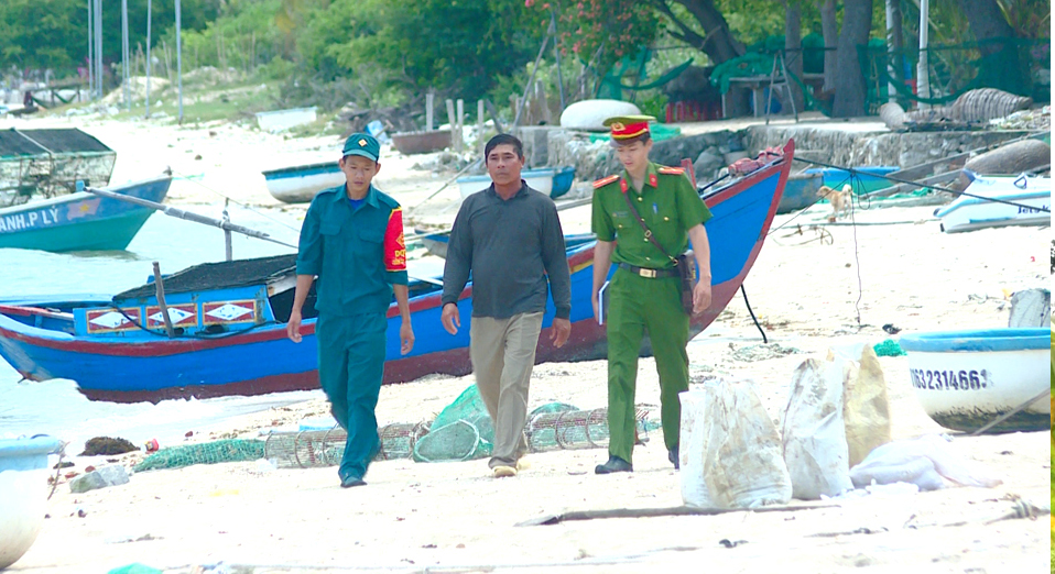 Kỷ niệm 79 năm Ngày truyền thống lực lượng Công an nhân dân (19-8-1945 - 19-8-2024), 19 năm Ngày hội Toàn dân bảo vệ an ninh Tổ quốc (19-8-2005 - 19-8-2024): Lúc dân cần, lúc dân khó, có công an