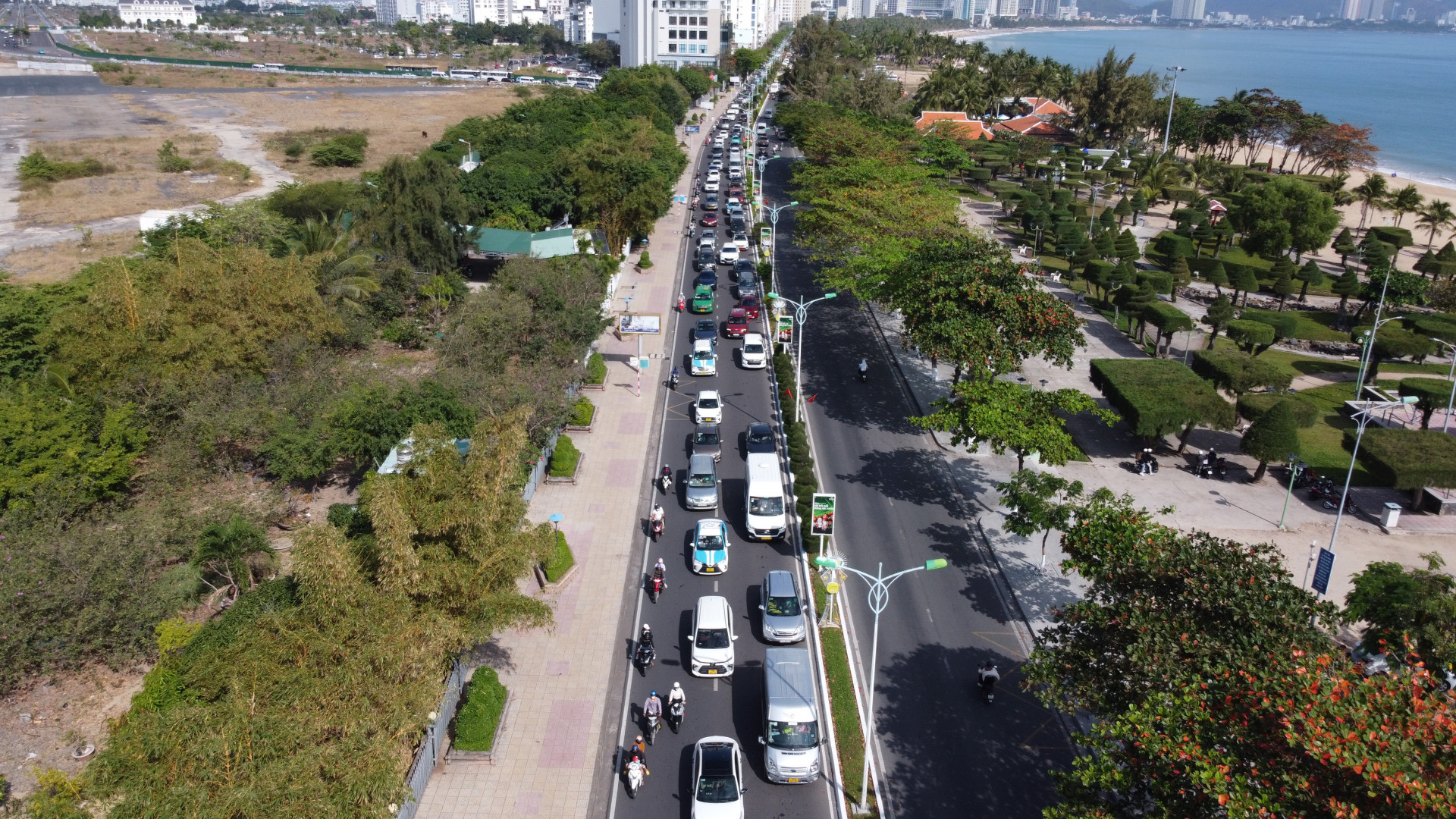 Tình trạng ùn tắc giao thông trên đường Trần Phú