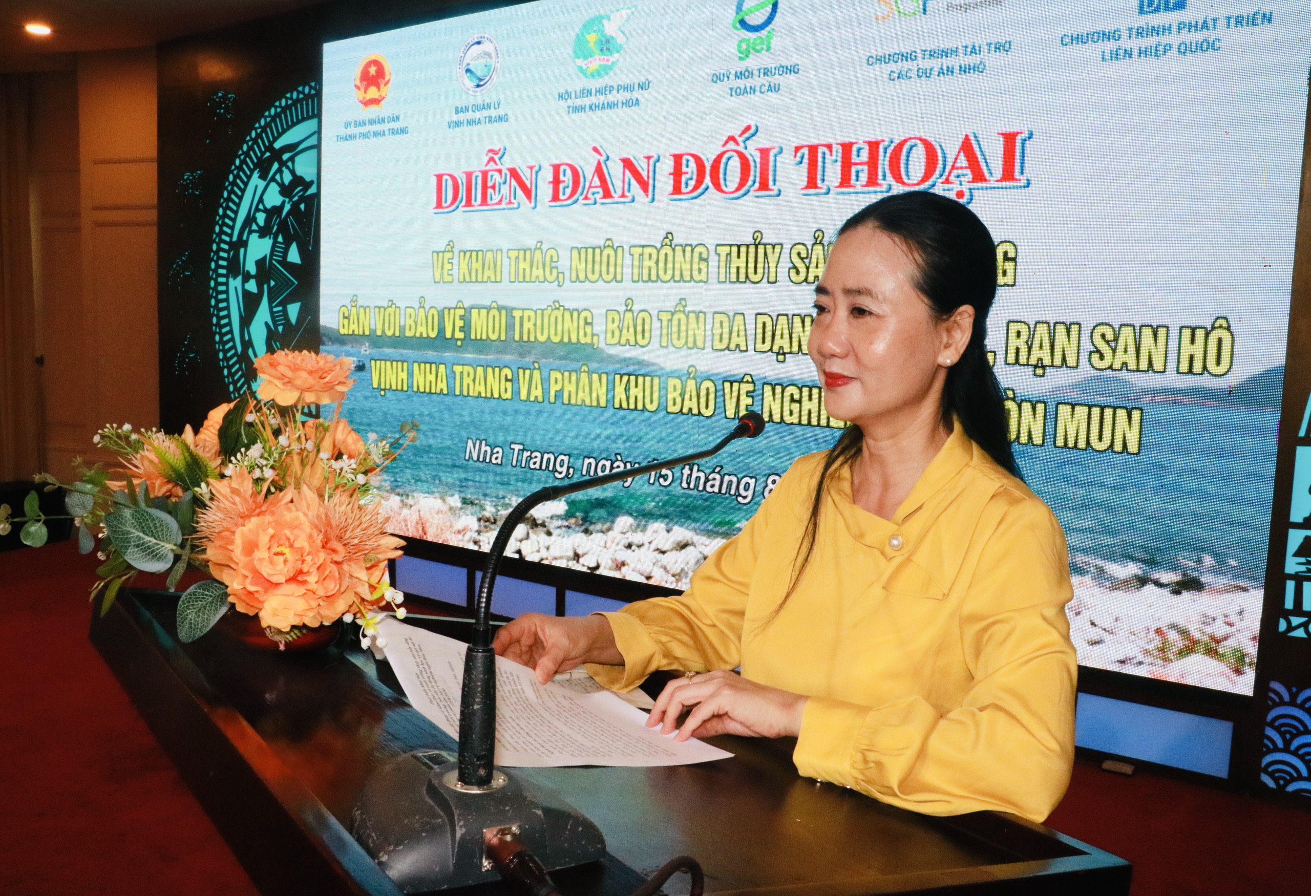 Bà Nguyễn Quỳnh Nga - Chủ tịch Hội Liên hiệp Phụ nữ tỉnh phát biểu 