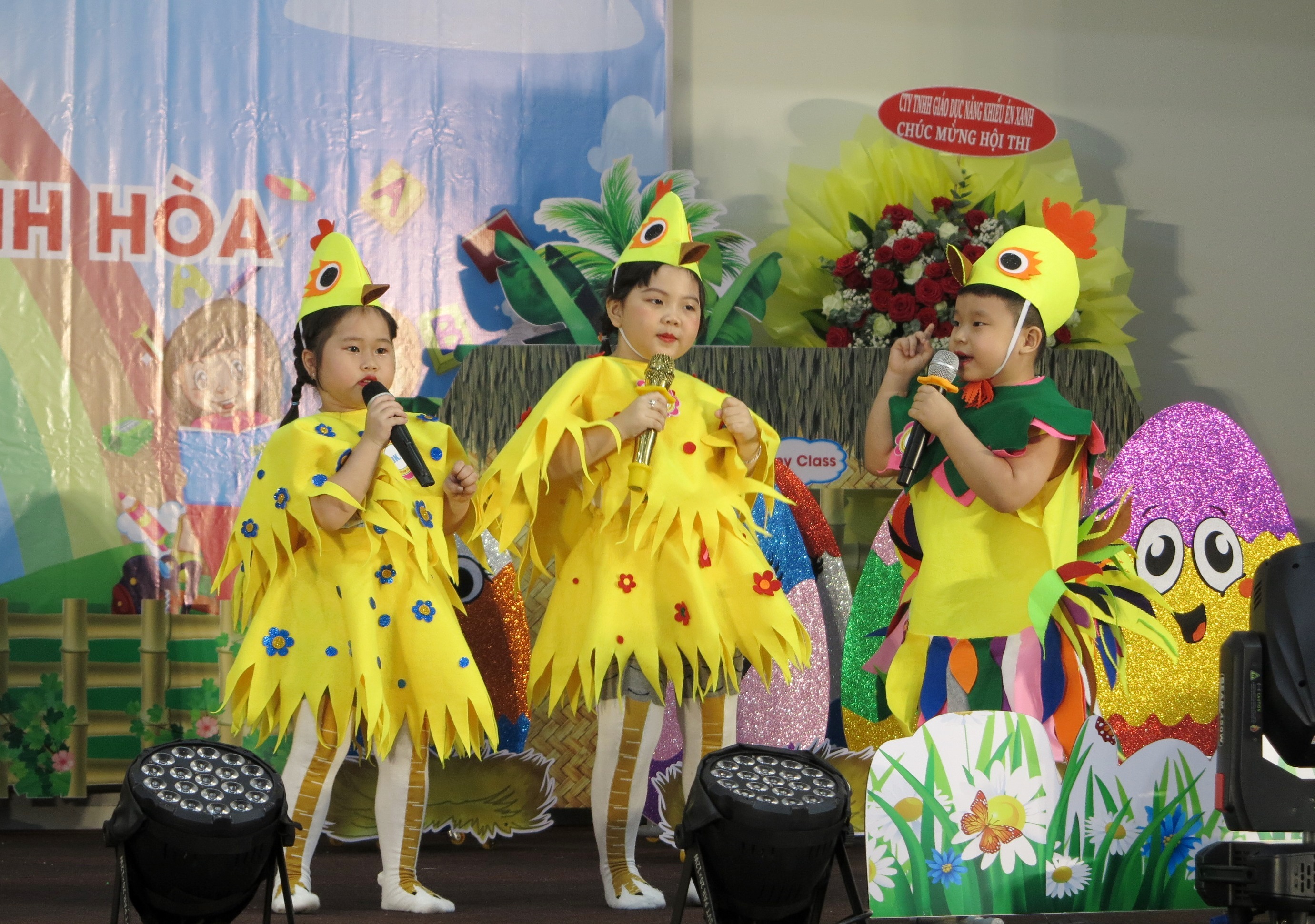 Hoạt động làm quen tiếng Anh cho trẻ mẫu giáo: Khuyến khích nhiều trường triển khai 