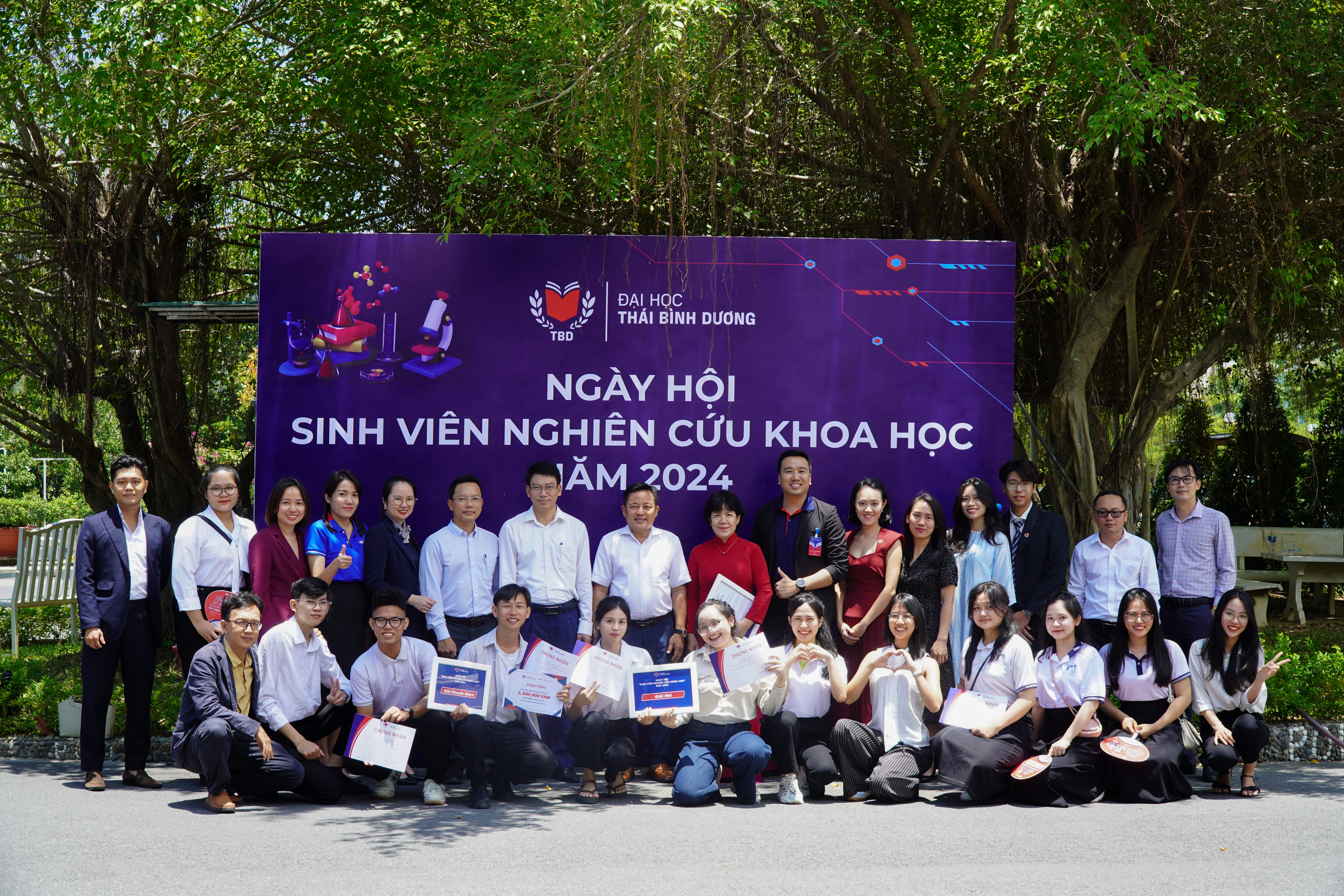 Trường Đại học Thái Bình Dương: Tổ chức Ngày hội sinh viên nghiên cứu khoa học