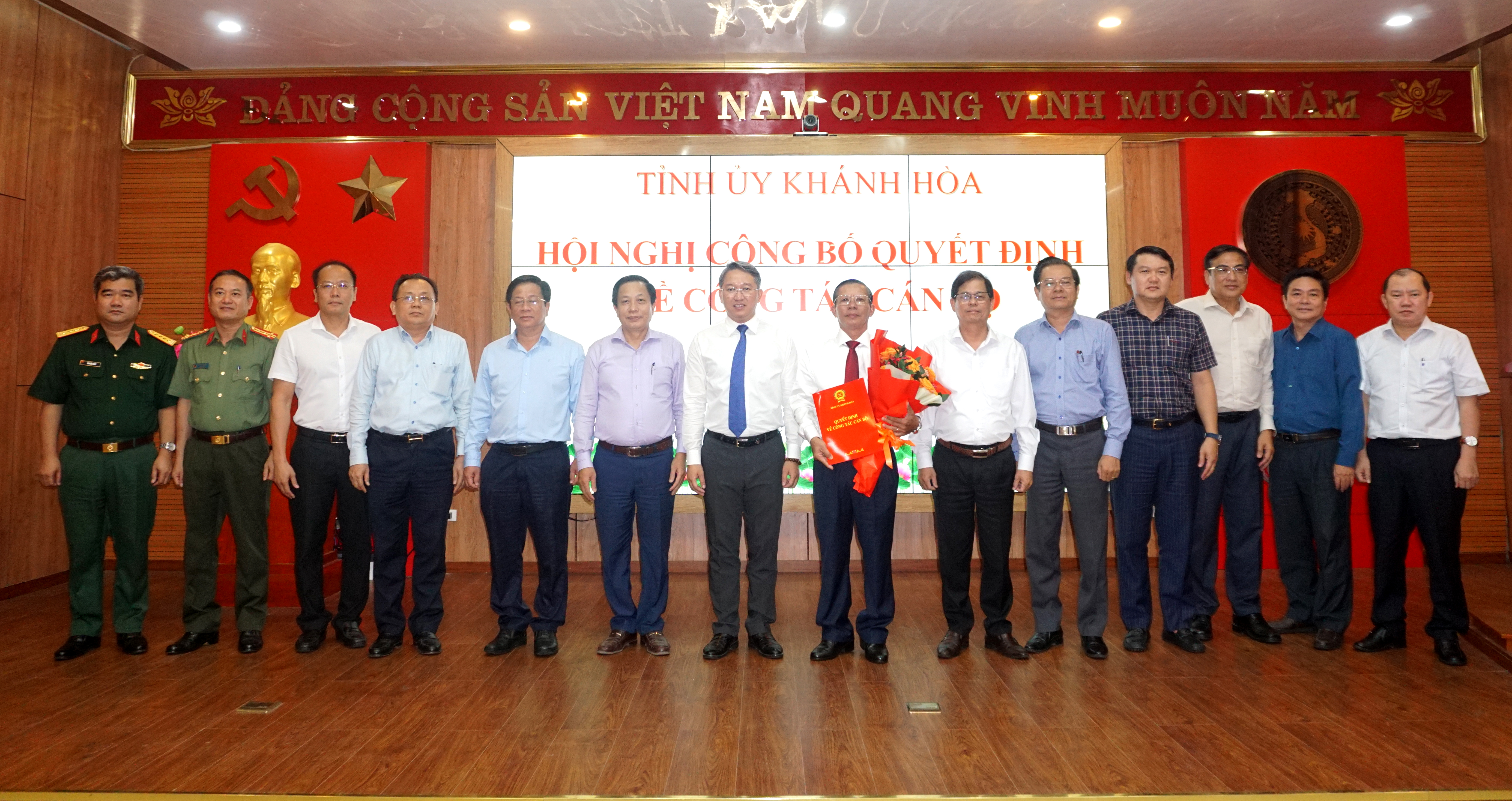 Trao quyết định nghỉ hưu đối với ông Trần Ngọc Thanh