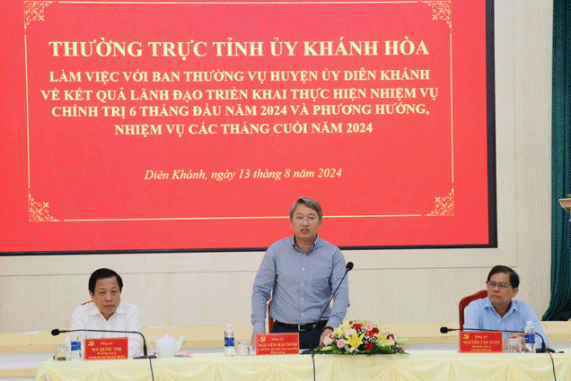 Podcast: Bản tin ngày 14-8