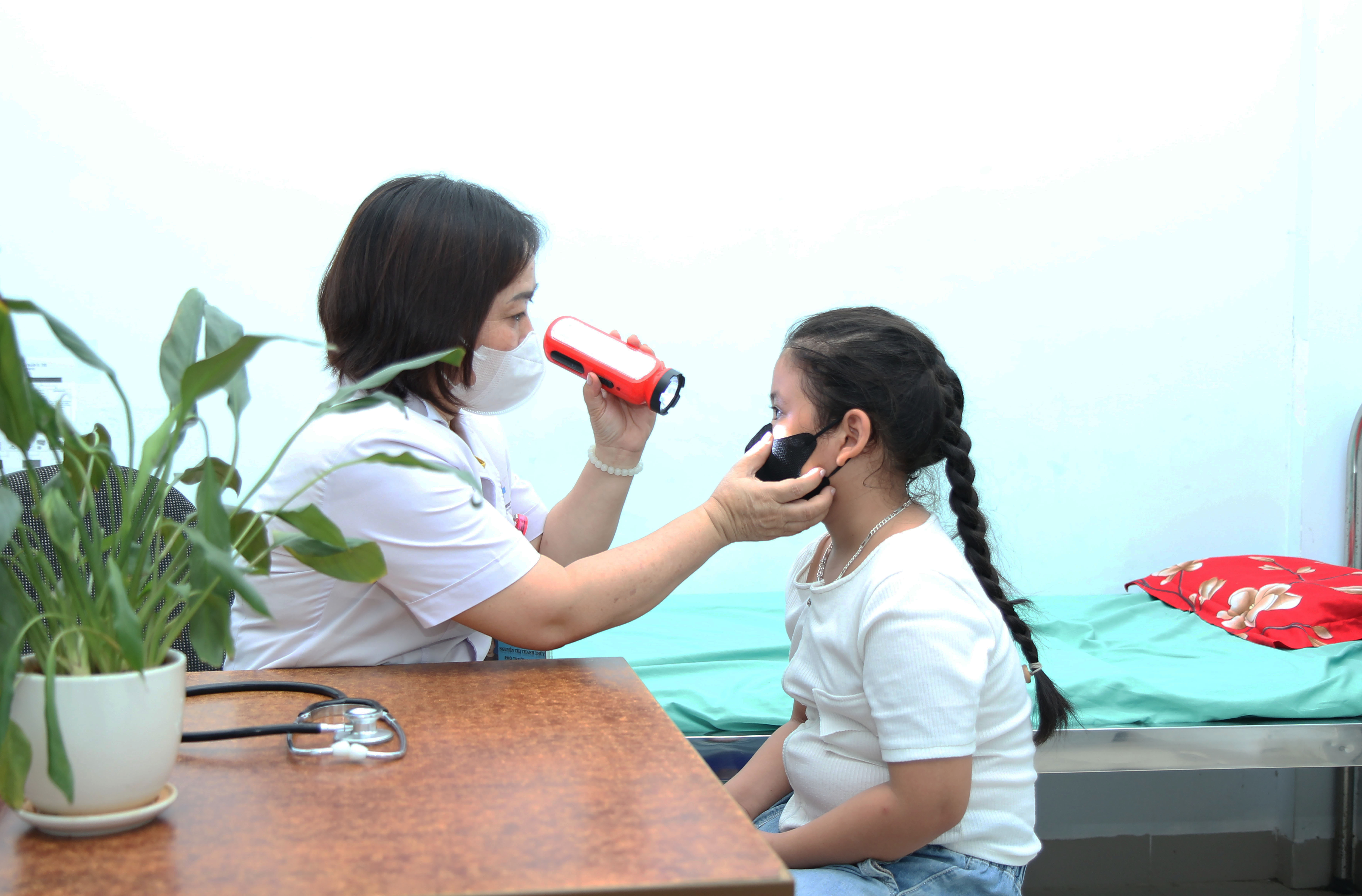 Ngành Y tế "khát"… bác sĩ - Kỳ 1: Thiếu bác sĩ cục bộ