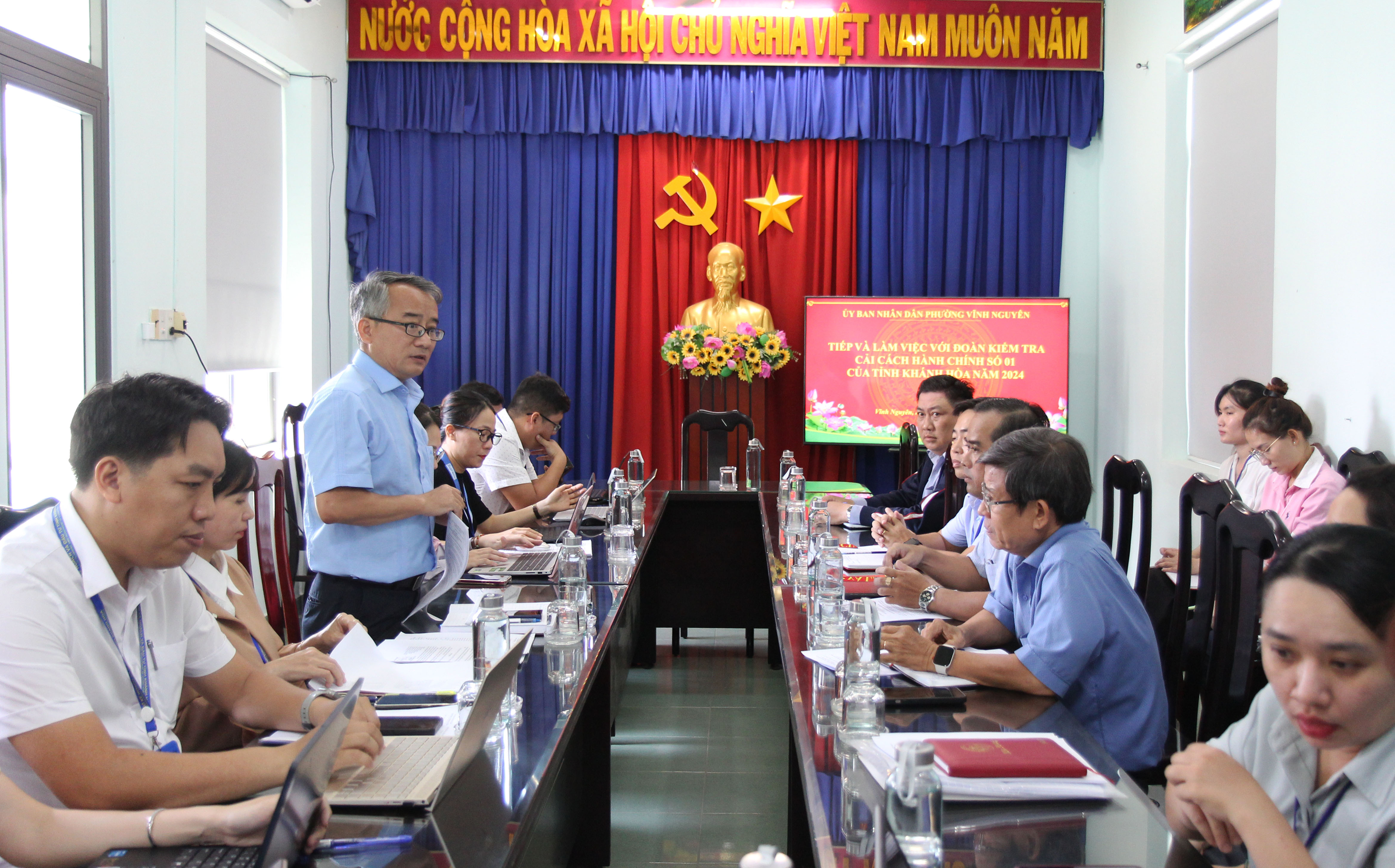 Kiểm tra công tác cải cách hành chính tại phường Vĩnh Nguyên