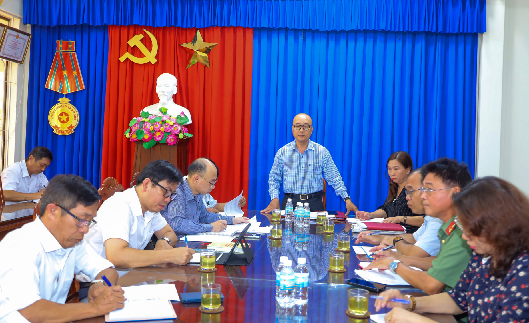 Ông Nguyễn Quốc Bảo phát biểu tại cuộc họp.
