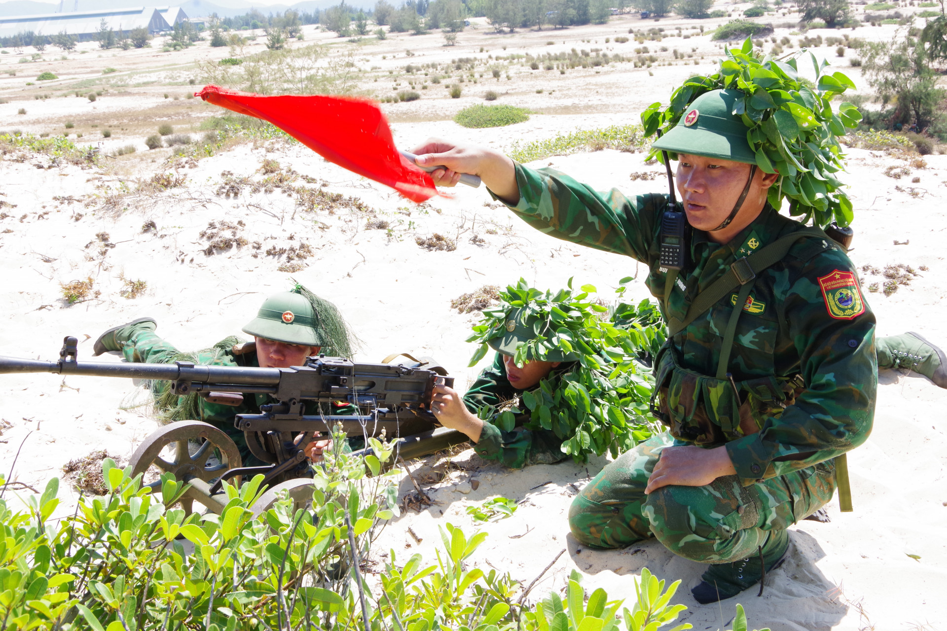 Cán bộ, chiến sĩ Đồn Biên phòng Đầm Môn luyện tập phương án bảo vệ địa bàn.