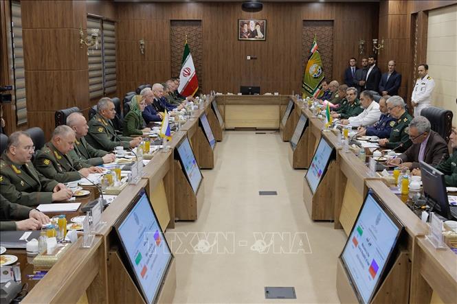 Nga đang bị kéo sâu hơn vào cuộc xung đột ở Trung Đông?