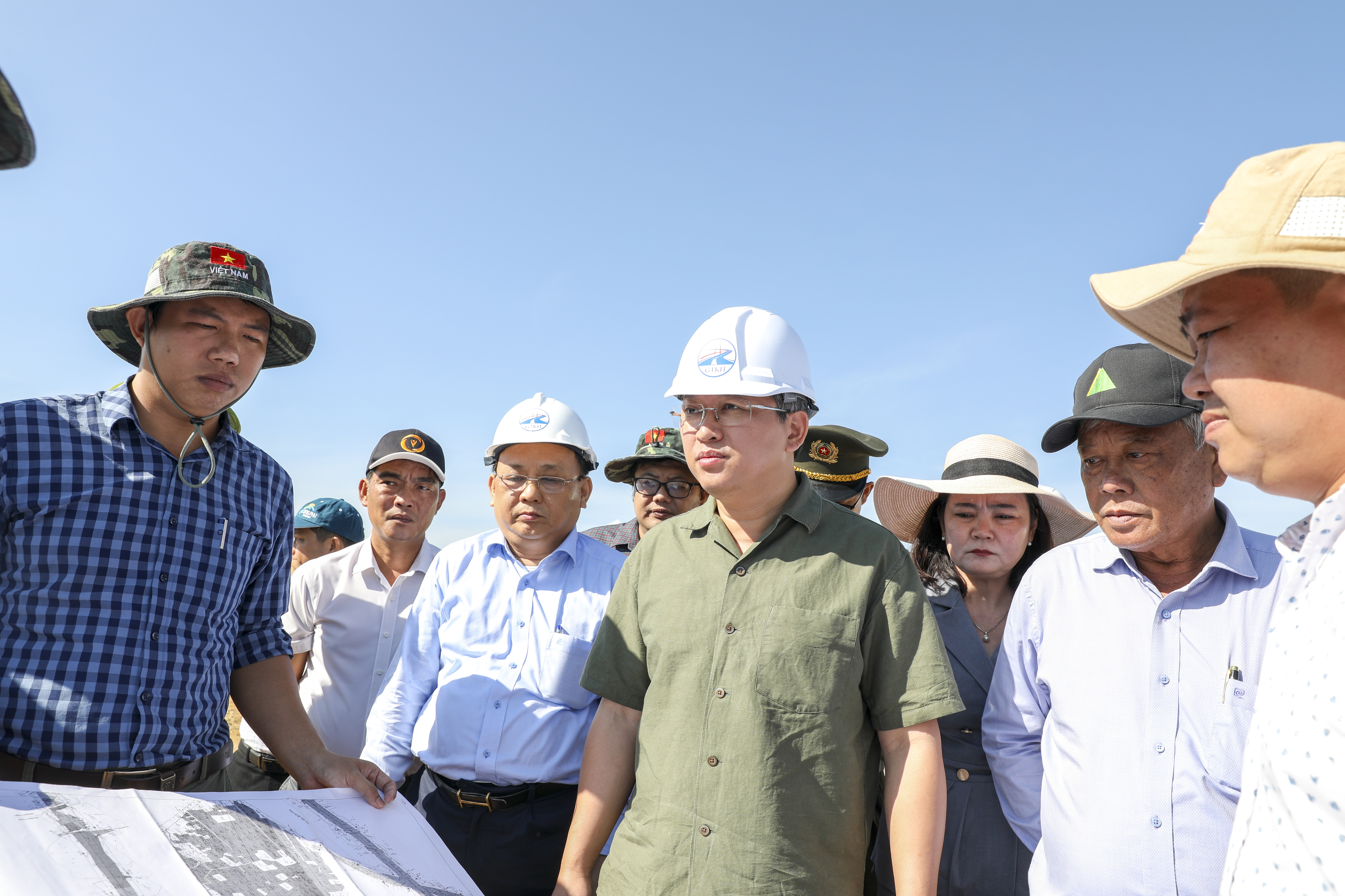 Bí thư Tỉnh ủy Nguyễn Hải Ninh kiểm tra dự án thành phần 1, đường bộ cao tốc Khánh Hòa - Buôn Ma Thuột