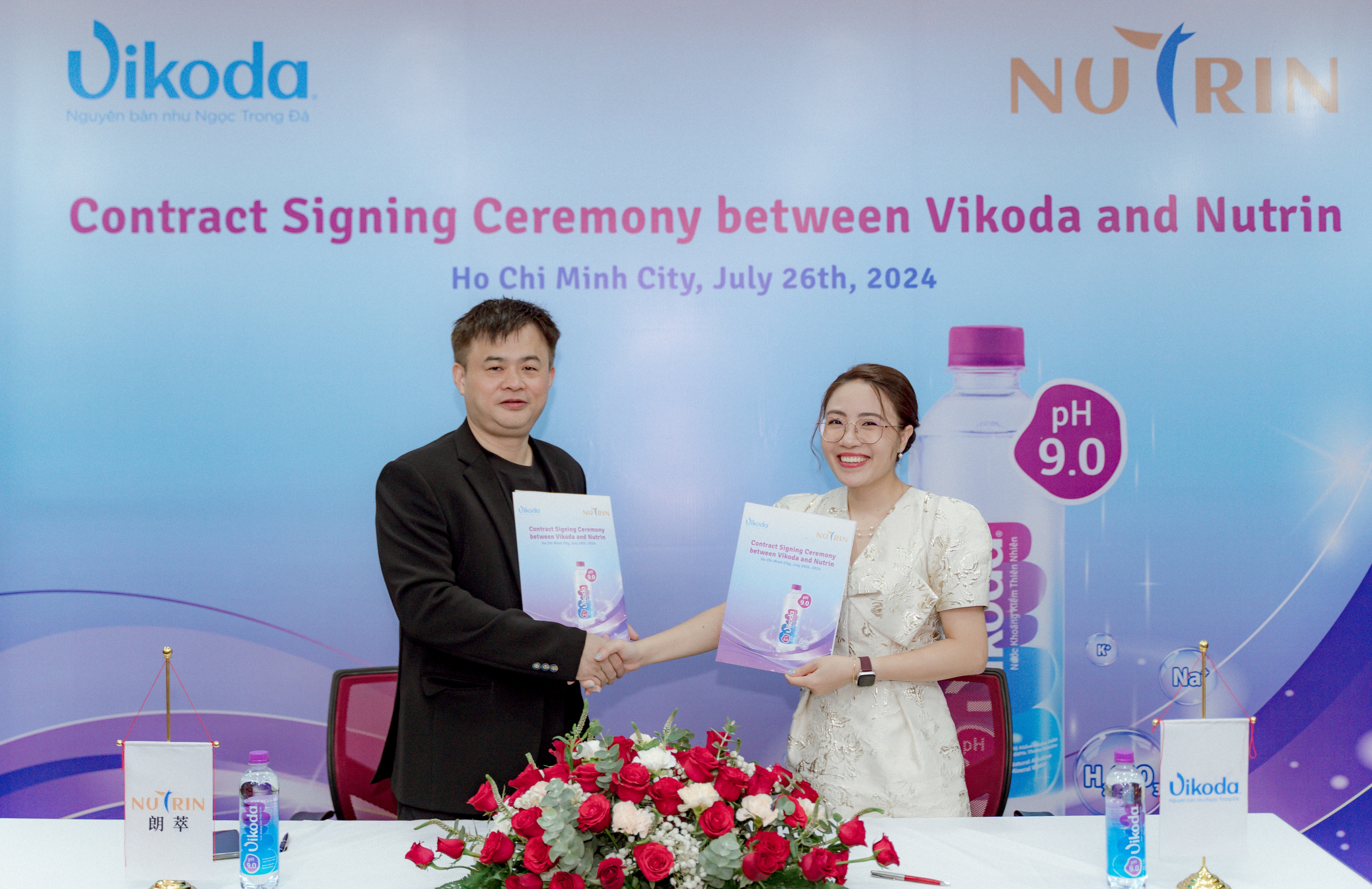 Chính thức xuất khẩu nước khoáng kiềm thiên nhiên Vikoda sang Trung Quốc