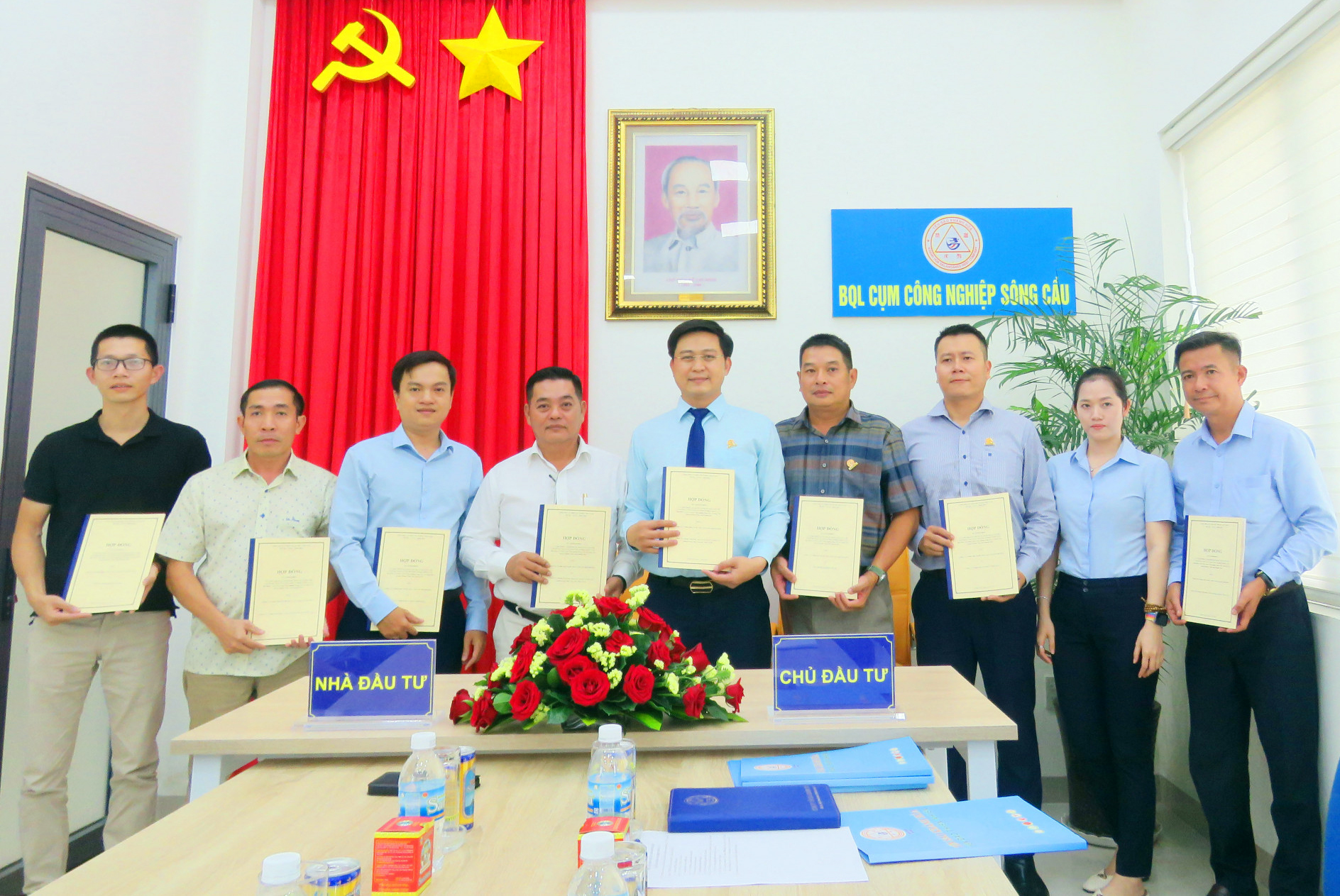 Song Cau Industrial Cluster Management Board hands land lease contracts to businesses.