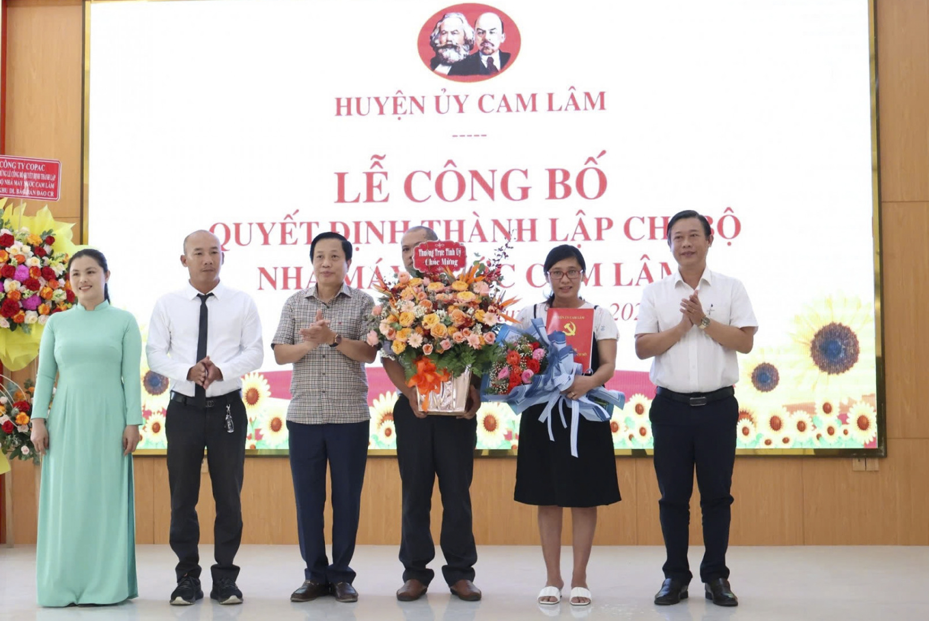 Điểm sáng phát triển đảng trong đơn vị kinh tế tư nhân