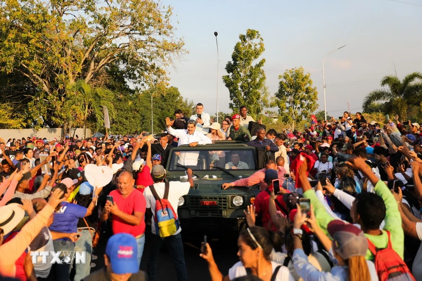 Tổng thống Venezuela Nicolas Maduro gặp gỡ những người ủng hộ ở Maturin, bang Monagas ngày 11/3/2024. (Ảnh: AFP/TTXVN)
