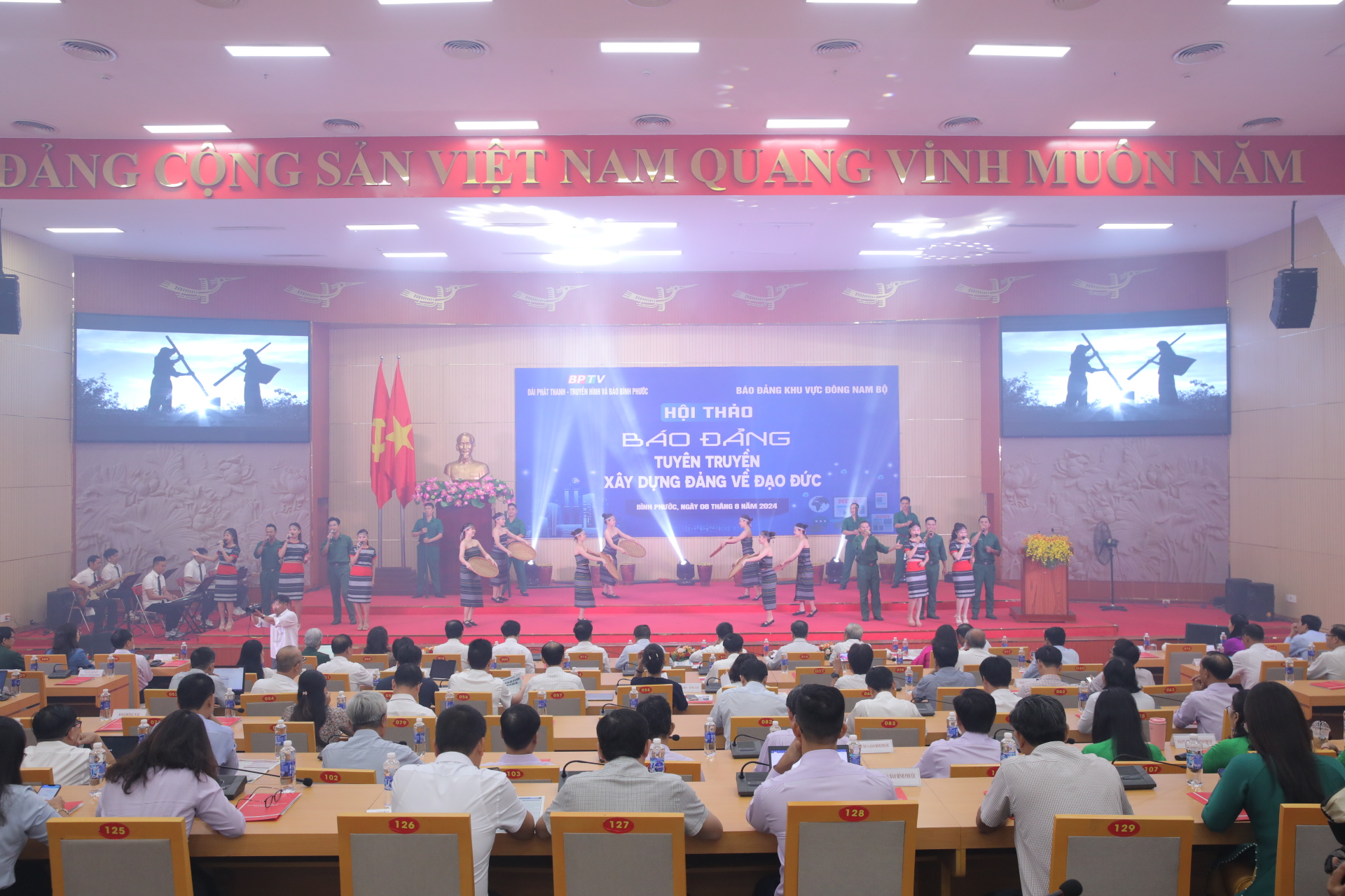 Hội thảo “Báo Đảng tuyên truyền xây dựng Đảng về đạo đức”