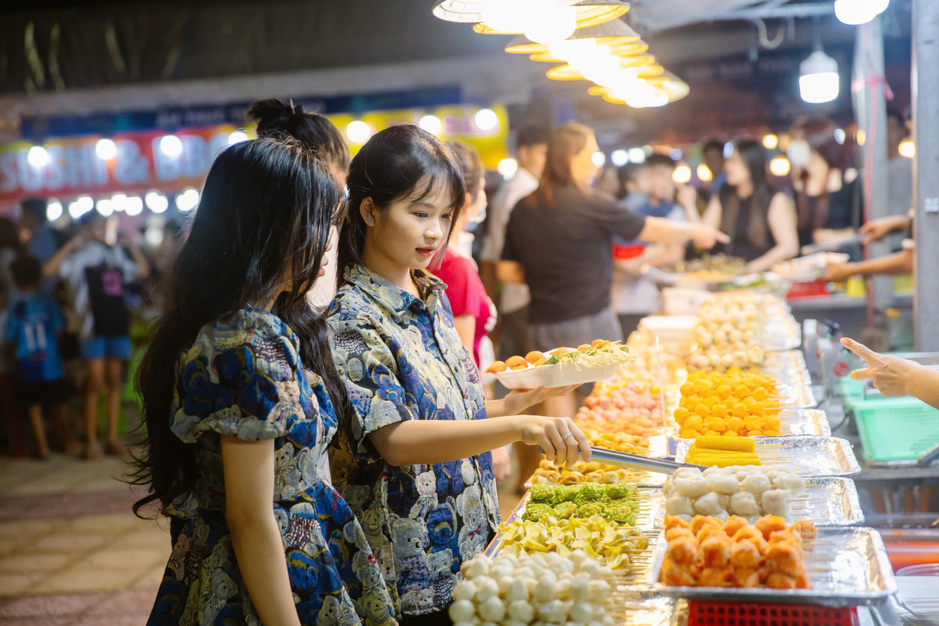 Một số món ăn 
tại lễ hội tôm hùm.