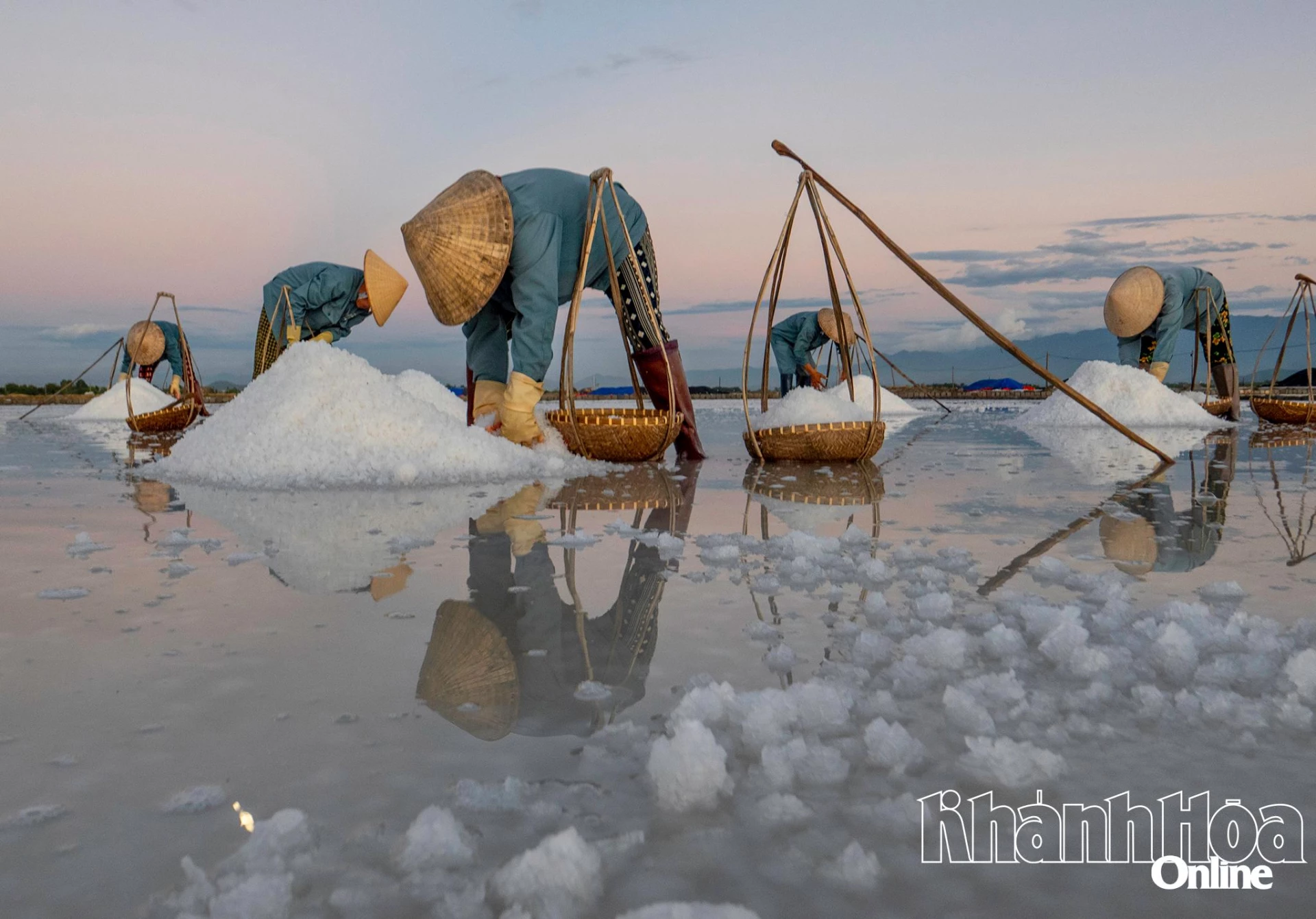 Đồng Muối Hòn Khói