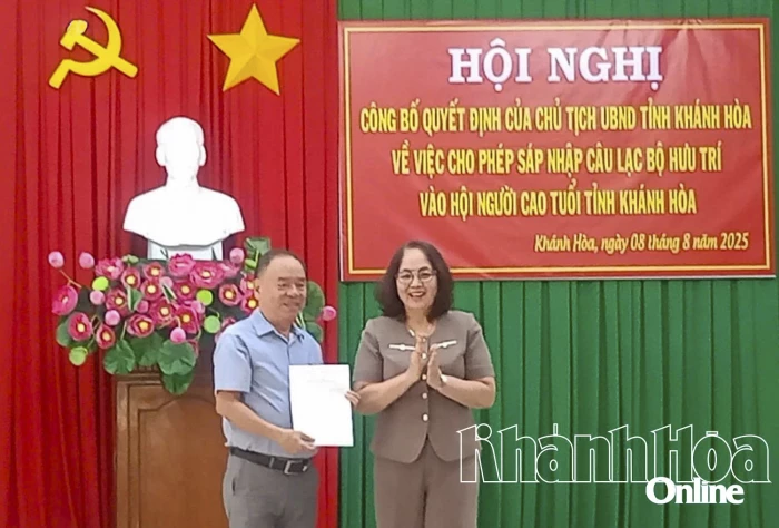 Sáp nhập Câu lạc bộ Hưu trí vào Hội Người cao tuổi tỉnh Khánh Hòa