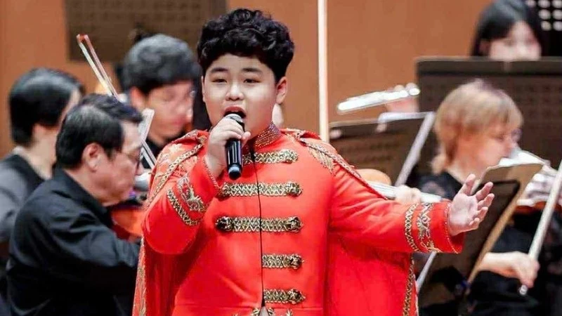 Dương Đức Hải là thí sinh Việt Nam duy nhất đạt giải Vàng ở bộ môn Thanh nhạc tại chung kết Liên hoan Nghệ thuật Quốc tế TSP - Thượng Hải 2025. (Ảnh: BTC)