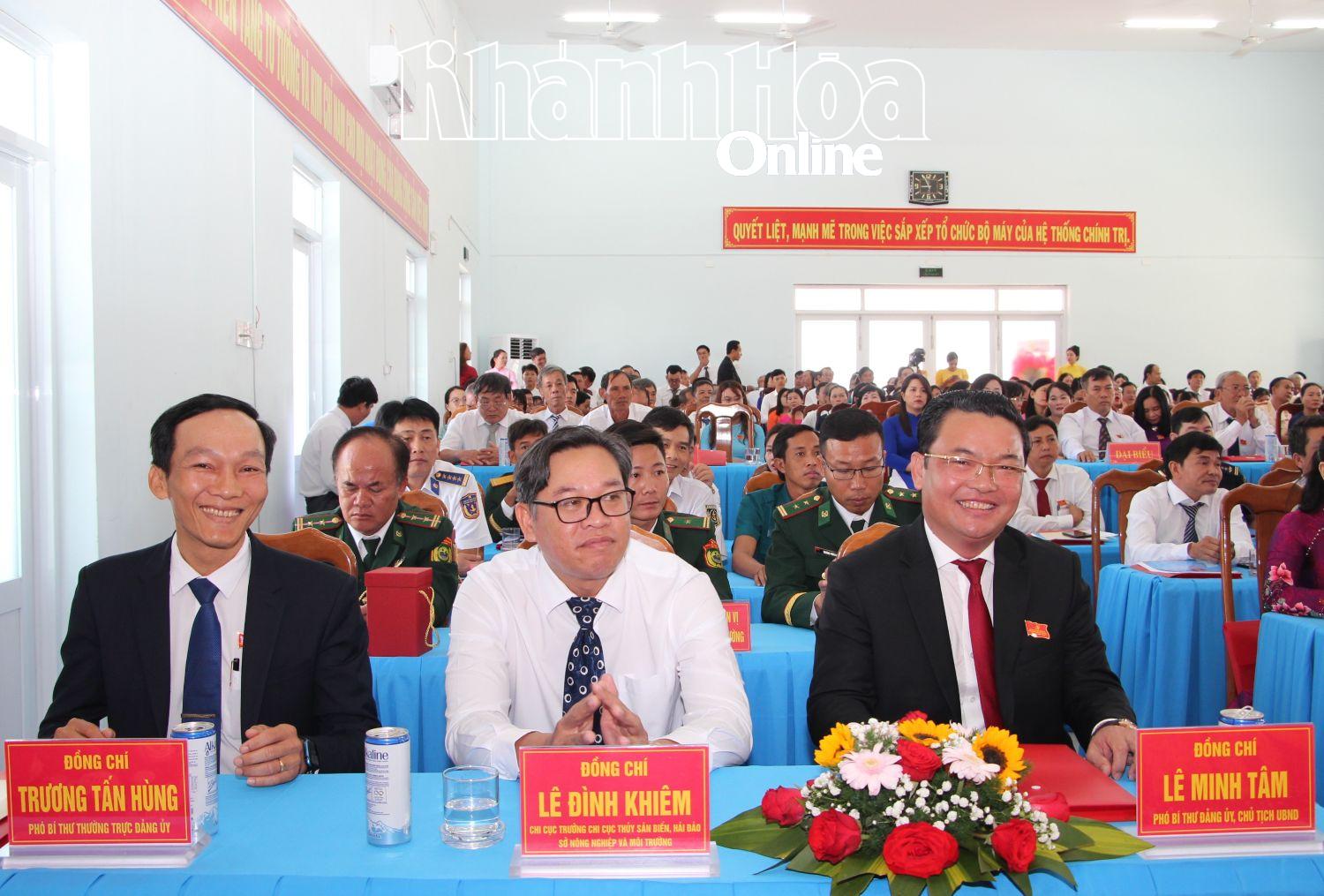 Các đại biểu dự đại hội.